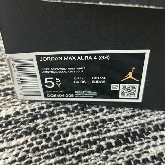 Jordan Max Aura 4 (GS) cool grey/wolf grey & white size 5.5Y - Picture 6 of 7